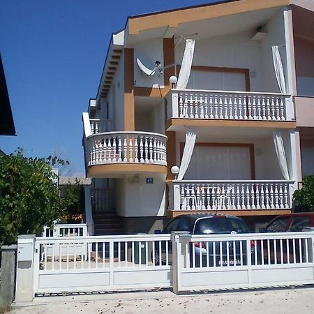 Apartman Mira Sabunike 2 Apartment Privlaka  Ngoại thất bức ảnh